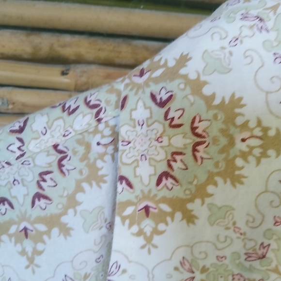 Old Navy L Royal Floral Gold Berry Collared Long Sleeved Cotton Top Workwear - Picture 6 of 8